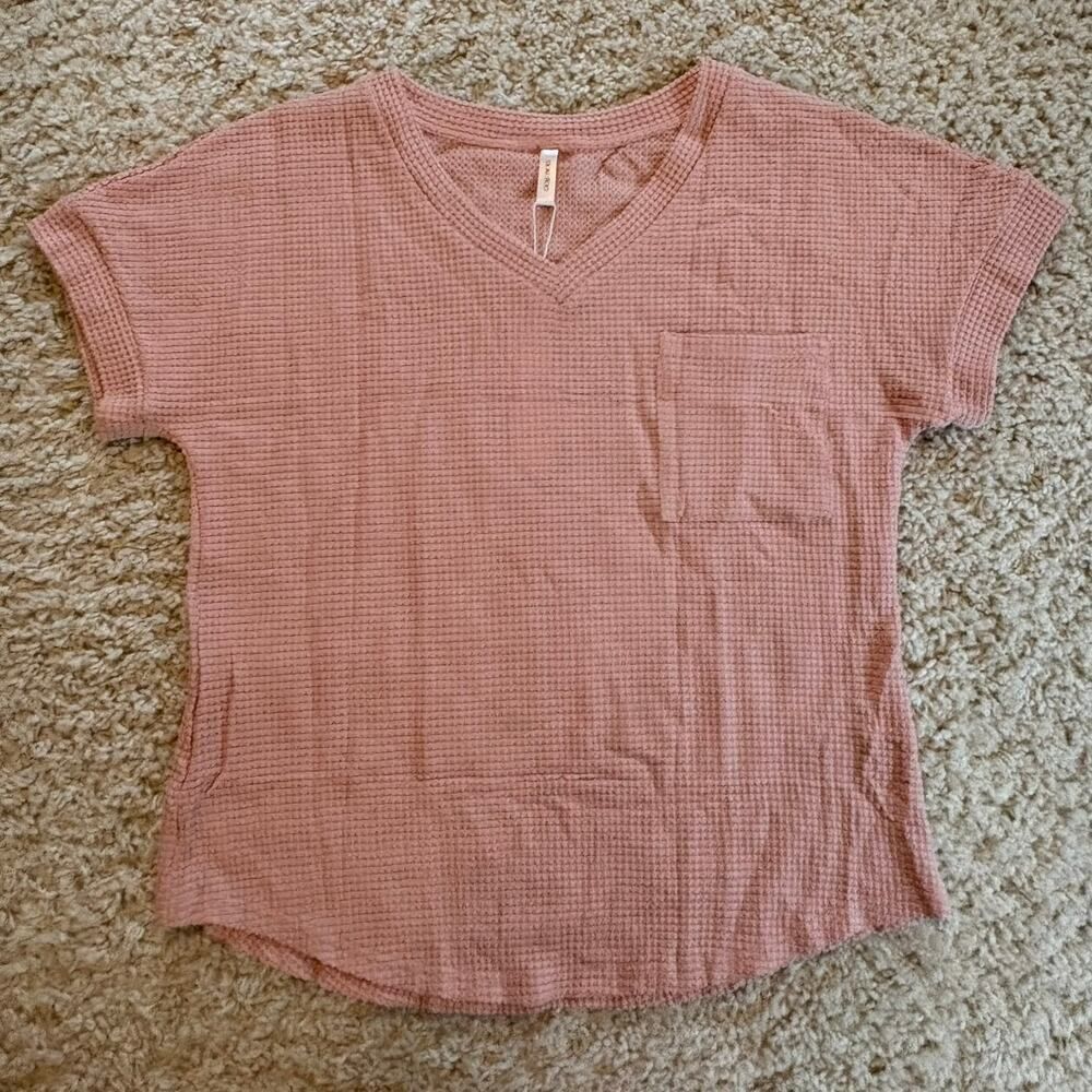 Dokotoo Waffle Knit V-Neck Pocket Tee Pink Large